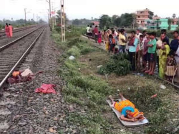 लाशों को कुत्तों ने बनाया निवाला