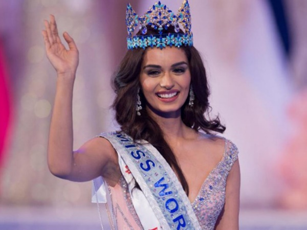 शशि थरूर ने उड़ाया मानुषी छिल्लर के नाम का मजाक शशि थरूर ने उड़ाया मानुषी छिल्लर के नाम का मजाक