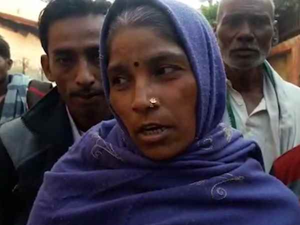 मजदूरों को लाकर भीड़ बढ़ाई मजदूरों को लाकर भीड़ बढ़ाई