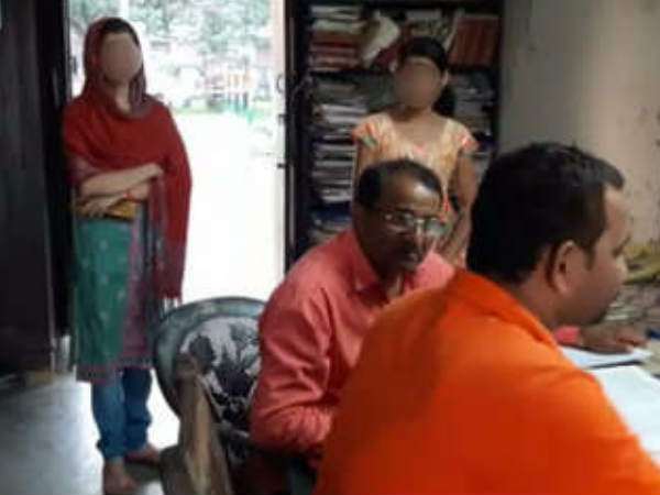 दोस्‍तों को भी लाते थे घर पर, कई बार की कोशिश