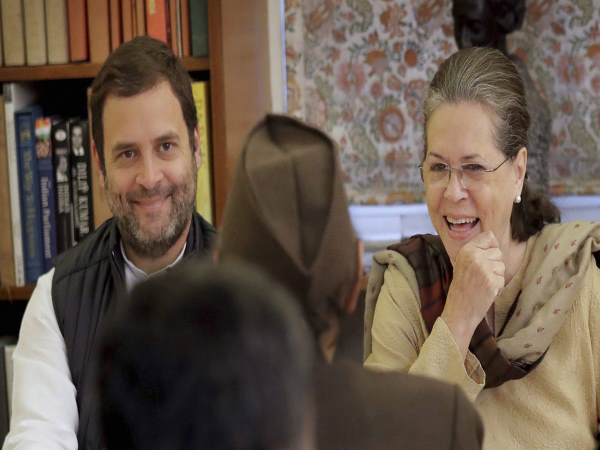 कार्यक्रम सोच समझ कर तय किया गया