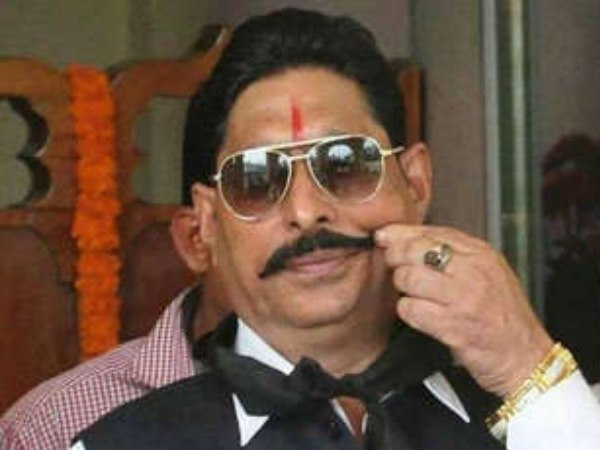 विधायक के पहुंचने से पहले हुआ ब्लास्ट