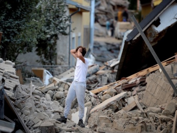 अगले साल आएंगे 20 से अधिक भूकंप अगले साल आएंगे 20 से अधिक भूकंप