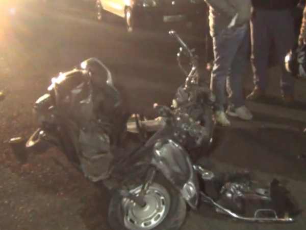 स्कूटी के उड़े परखच्चे