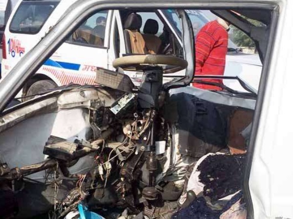 शादी में शामिल होने जा रहा था परिवार