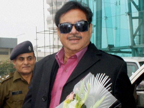 'बिहारी बाबू' फ्रस्टेशन के शिकार हो गए हैं