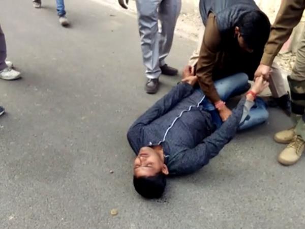 2012 से भाई है लापता