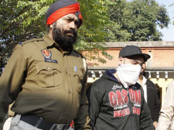 सरबजीत अपनी दोस्त से शादी करना चाहता था