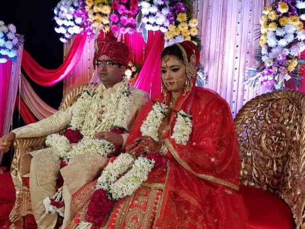 गाजीपुर में तैनाती के दौरान आए करीब गाजीपुर में तैनाती के दौरान आए करीब