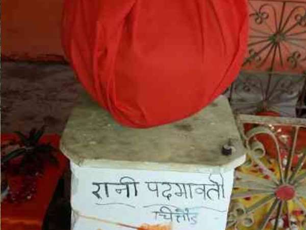 चितौड़ से संभल कैसे पहुंचा? चितौड़ से संभल कैसे पहुंचा?