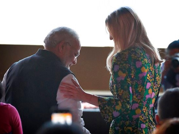 ड्रेस लोगों को नहीं आई पसंद