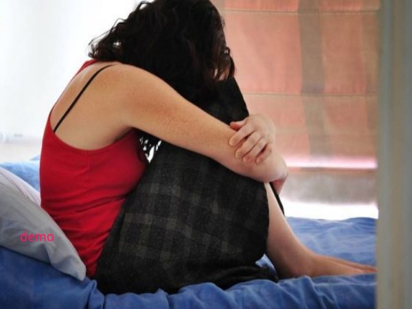 अनुदान फॉर्म देने के बहाने बुलाया