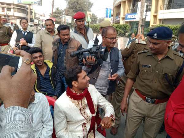 'आज मेरी शादी है, प्लीज मुझे जाने दीजिए' 