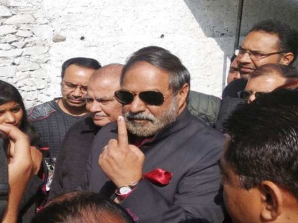  Congress leader Anand Sharma voted in Shimla, attacked PM Narendra Modi