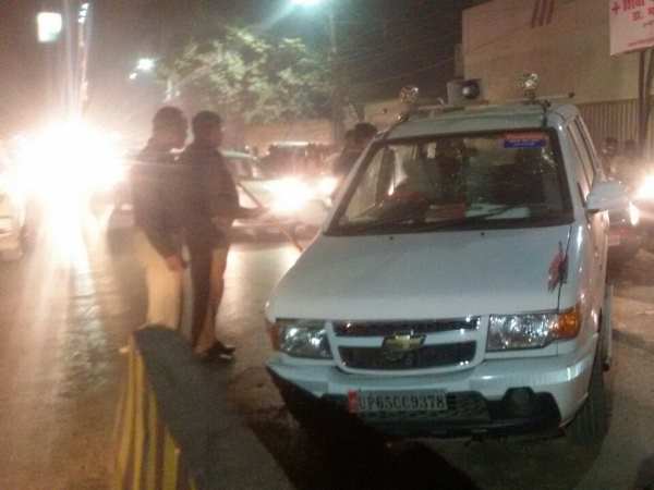 Accident of car in convoy of Anupriya Patel in Varanasi
