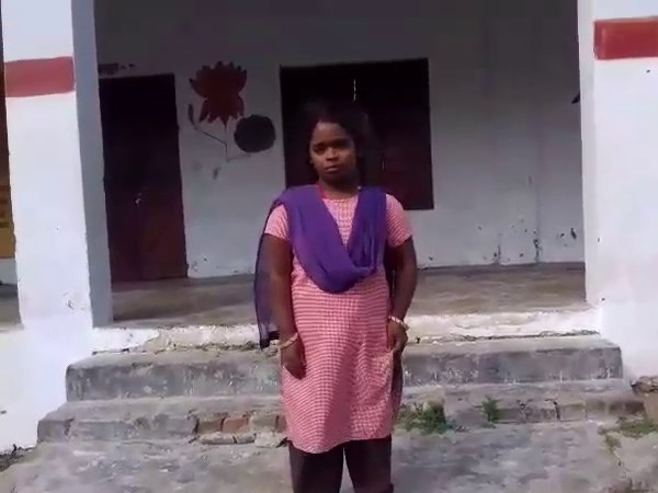  Gorakhpur madam closed student inside the classroom Uttar Pradesh