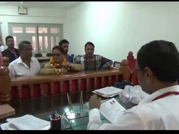 BJP female leader filed nomination against party candidate in Aligarh civic election