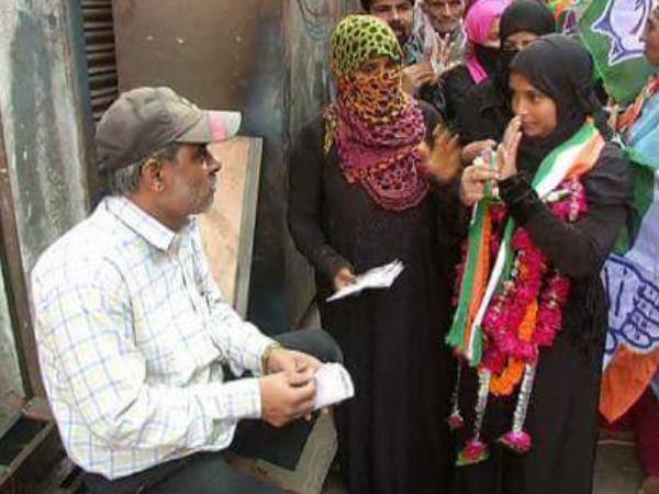 Congress divyang Candidate ask votes strongly in Allahabad Congress divyang Candidate ask votes strongly in Allahabad