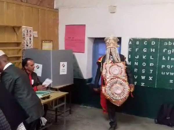 Himachal Election Live: 12 बजे तक सबसे अधिक ऊना में हुई 35% वोटिंग Himachal Election Live: 12 बजे तक सबसे अधिक ऊना में हुई 35% वोटिंग