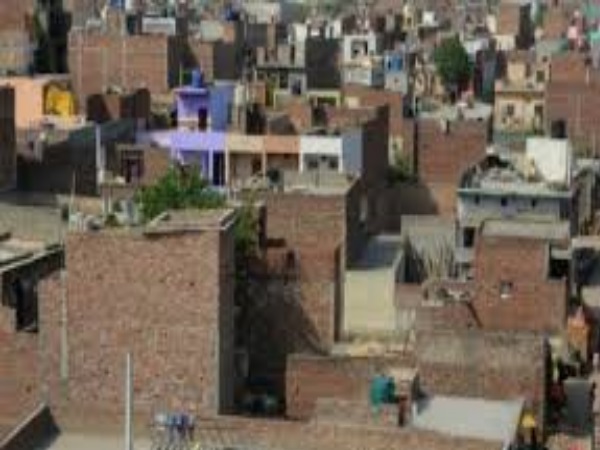 अवैध कंस्ट्रक्शन: दिल्ली हाईकोर्ट ने केंद्र सरकार को भेजा नोटिस अवैध कंस्ट्रक्शन: दिल्ली हाईकोर्ट ने केंद्र सरकार को भेजा नोटिस