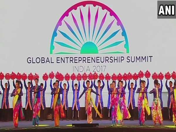 पीएम मोदी संग इवांका ट्रंप ने किया GE समिट का उद्घाटन