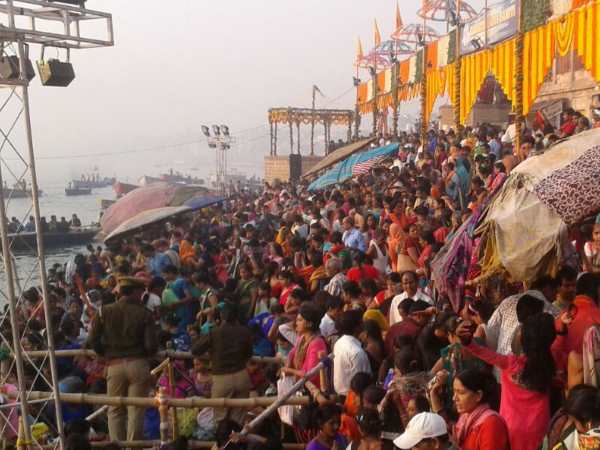 Kartik Purnima 2017: Ganga Ghat of Varanasi Kartik Purnima 2017: Ganga Ghat of Varanasi
