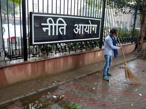  NITI Aayog sees poverty, corruption and terrorism free India by 2022