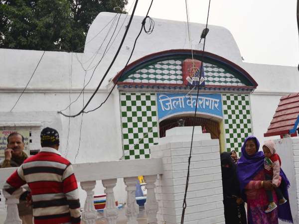 Bheem Army hunger strike for President leader ChandraShekhar Azad in Saharanpur