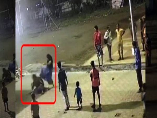 Controversy on Gown wearing lady inside Temple in Maharashtra Controversy on Gown wearing lady inside Temple in Maharashtra