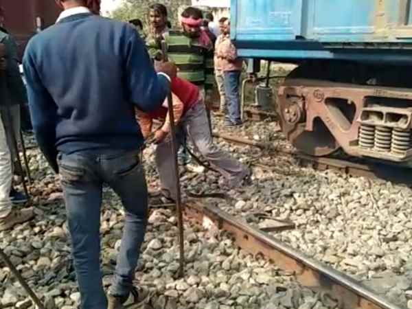 A freight train derailed in Sahjahanapur area, track broken