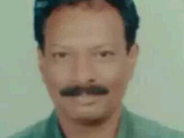 Man from Pune found hanged in Sarnath Bus stand Man from Pune found hanged in Sarnath Bus stand