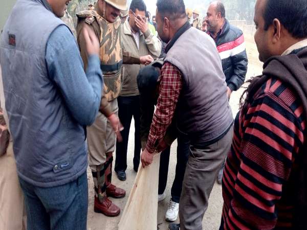 कवरेज की पाबंदी से मच गया है हड़कंप