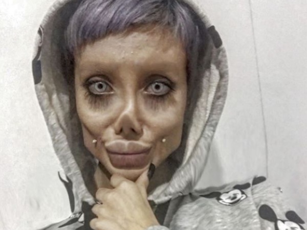 22 साल की हैं सहर तबार 22 साल की हैं सहर तबार