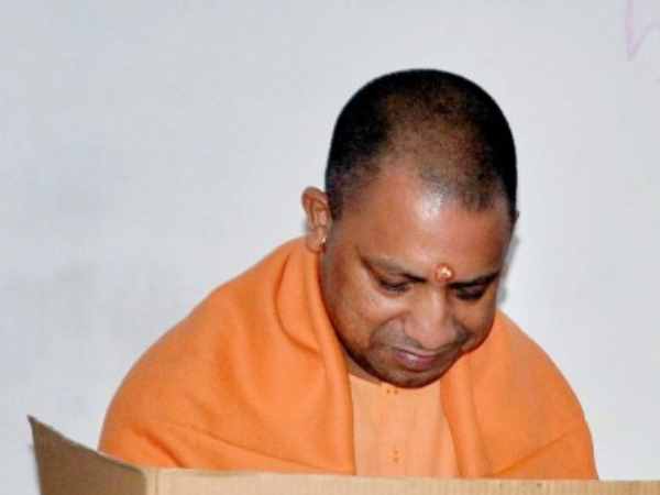 वोटों की गिनती में अभिलाषा ने सबको पछाड़ा