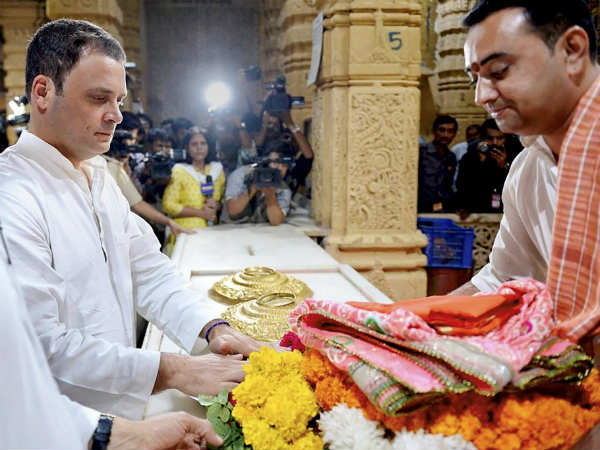 नरसिम्‍हा राव के बाद हिंदुत्‍व से अलग होती गई कांग्रेस 