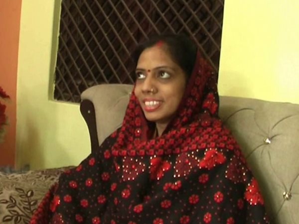 शादी हुई पहले चुनाव बाद में..