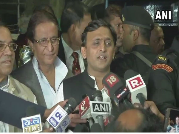 अखिलेश ने उठाया था सवाल अखिलेश ने उठाया था सवाल