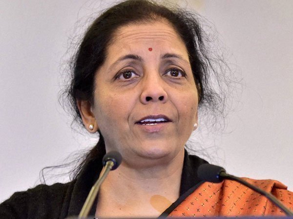 रक्षा मंत्री निर्मला सीतारमण