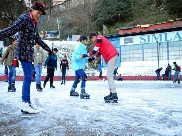 ऐतिहासिक है यहां आइस स्केटिंग