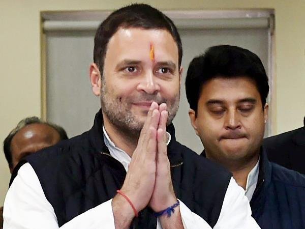 राहुल ट्विटर पर लगातार उठा रहे हैं सवाल