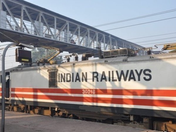 164 साल का हो गया है रेलवे