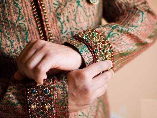 दूसरे लड़के से दुल्हन ने लिए सात फेरे दूसरे लड़के से दुल्हन ने लिए सात फेरे