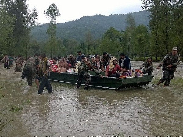 चुनाव आचार संहिता के कारण बाढ़ राहत कार्य प्रभावित न हों