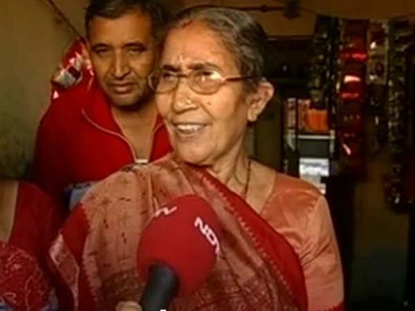 भगवान की भक्ति में बितता है जशोदाबेन का ज्यादा वक्त भगवान की भक्ति में बितता है जशोदाबेन का ज्यादा वक्त