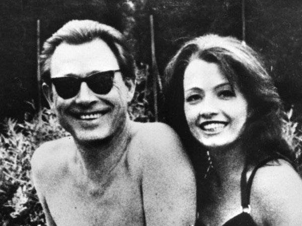 खूबसूरत कैबरे डांसर थीं क्रिटीन