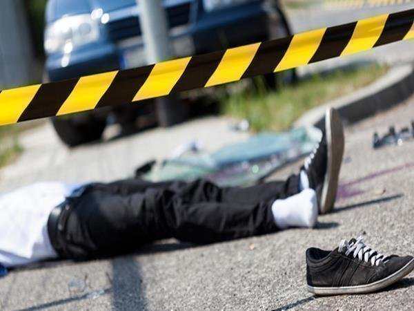 बर्थडे मना कर लौट रहे थे रईसजादे बर्थडे मना कर लौट रहे थे रईसजादे