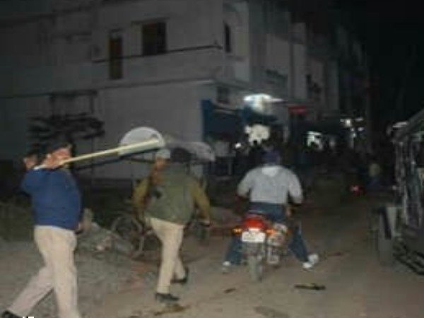 सौहार्द बिगाड़ने का लगा है आरोप