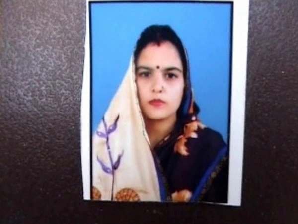 पति-पत्नी में हुई थी नोकझोंक