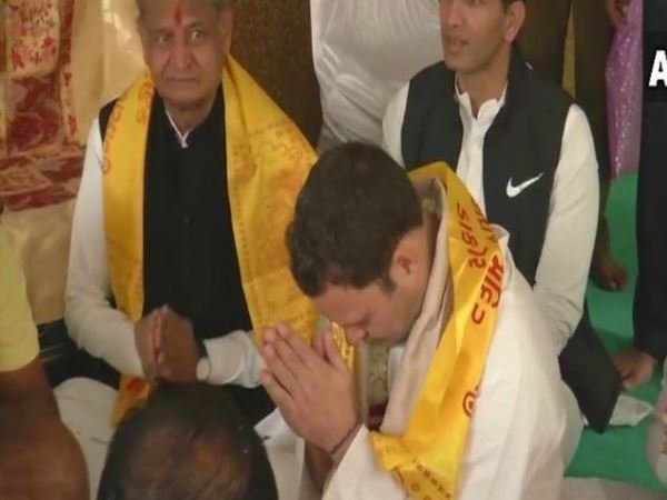 रणछोड़जी मंदिर पहुंचे राहुल