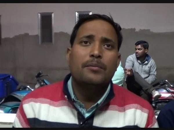 लोगों से मारपीट कर दबंगई करता है प्रधान